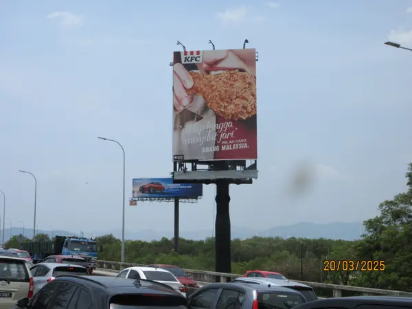 KFC Sedap hingga menjilat jari billboard in Malaysia