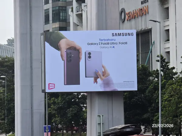 Samsung Galaxy Z Fold8 (with Yes) billboard in Malaysia